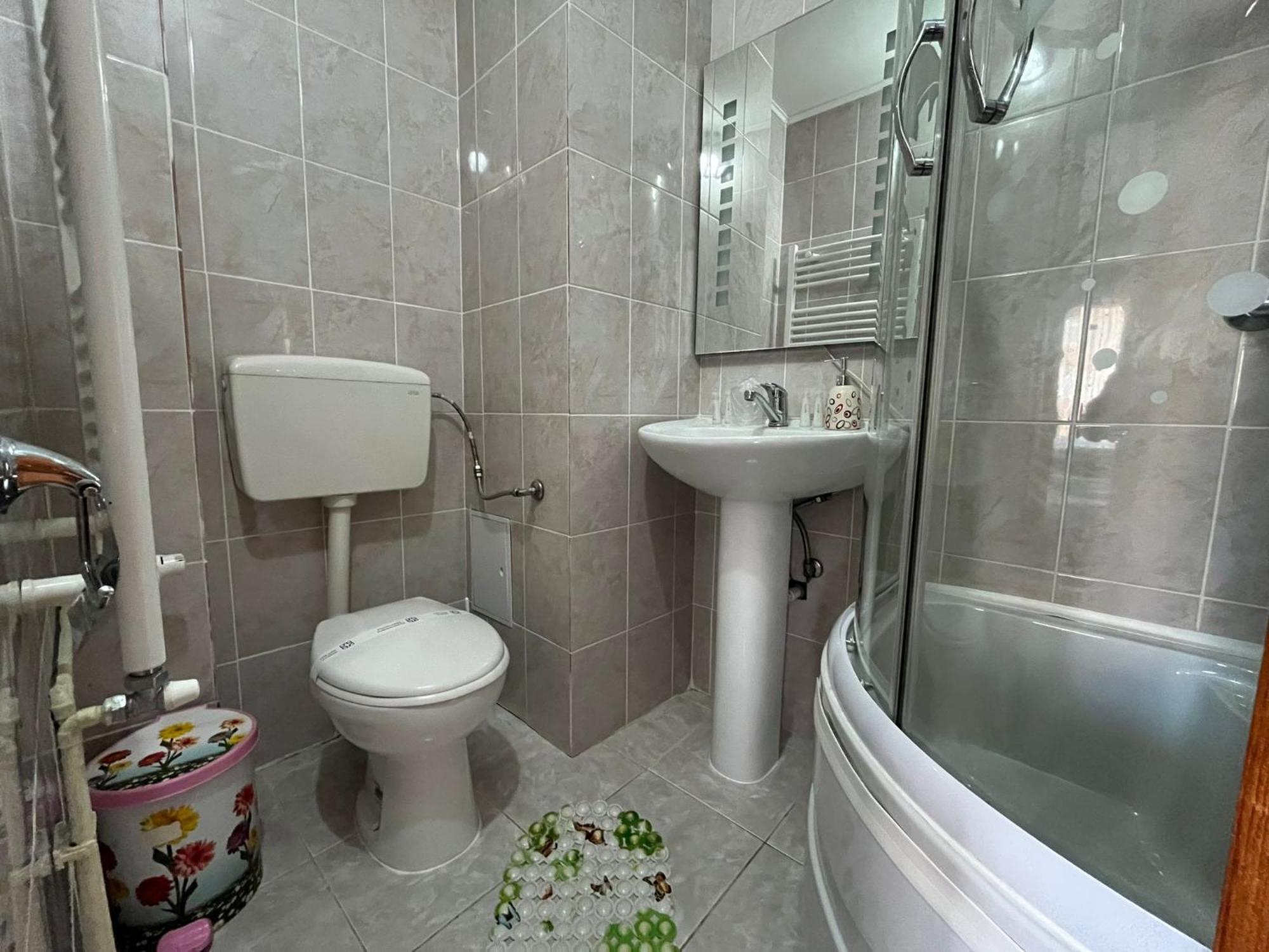 Отель Casa Poenaru Кымпулунг-Молдовенеск Экстерьер фото
